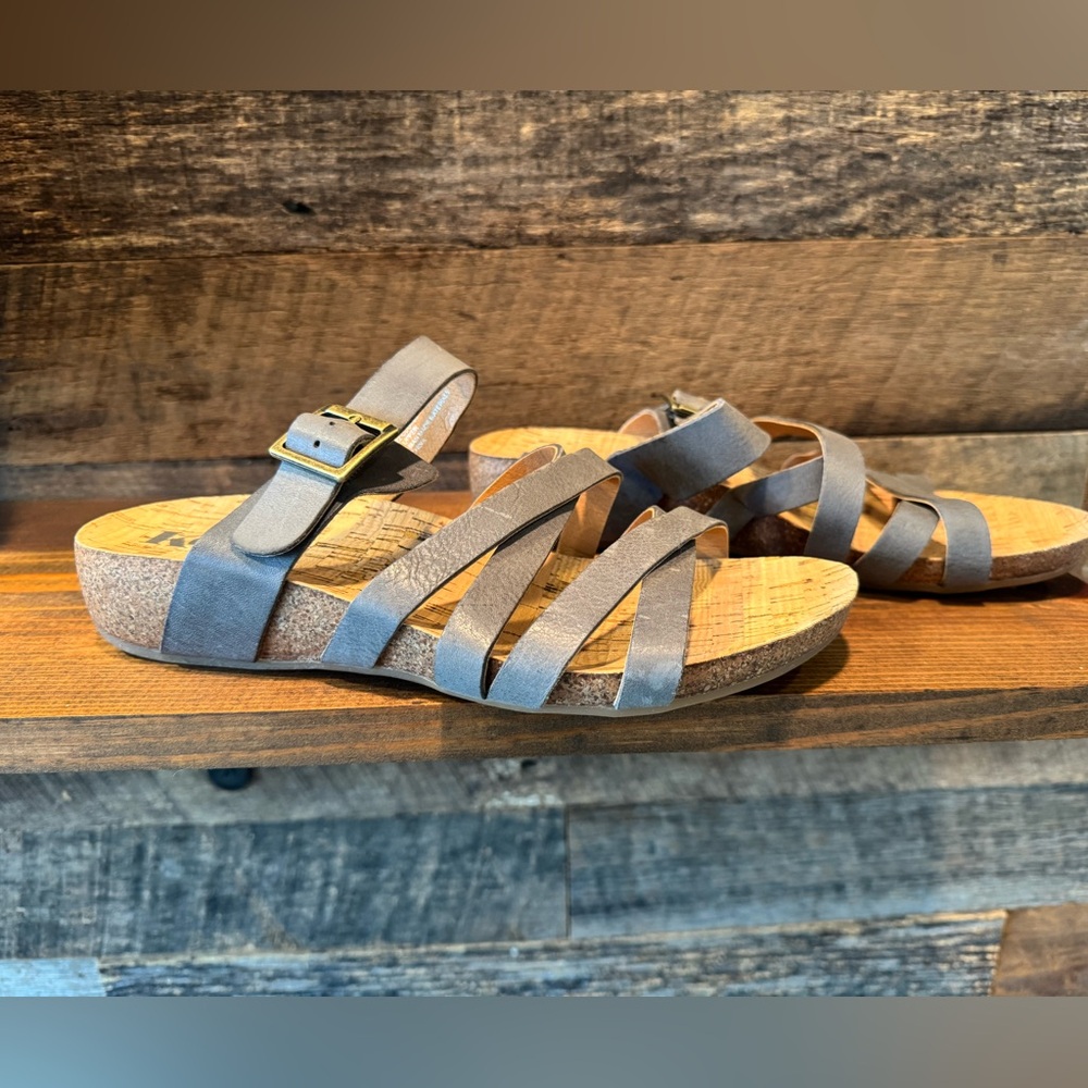 Kork’s Gray Strappy Sandals